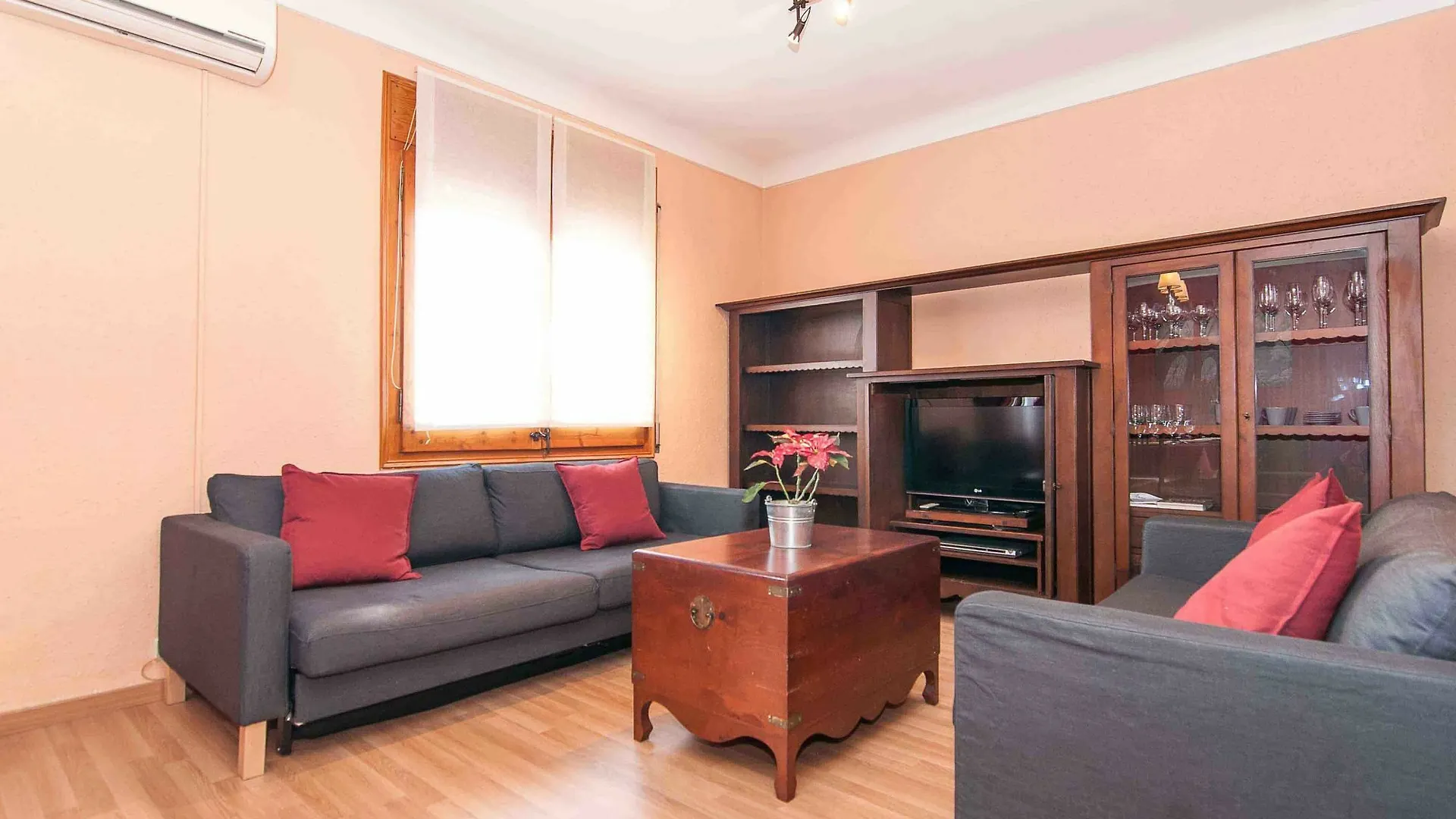 Go Bcn Apartments Gran Via Barcelona Spain